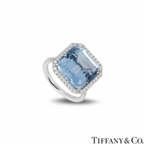 Tiffany & Co. Aquamarine and Diamond Platinum Ring Tiffany & Co. Aquamarine and Diamond Platinum Ring